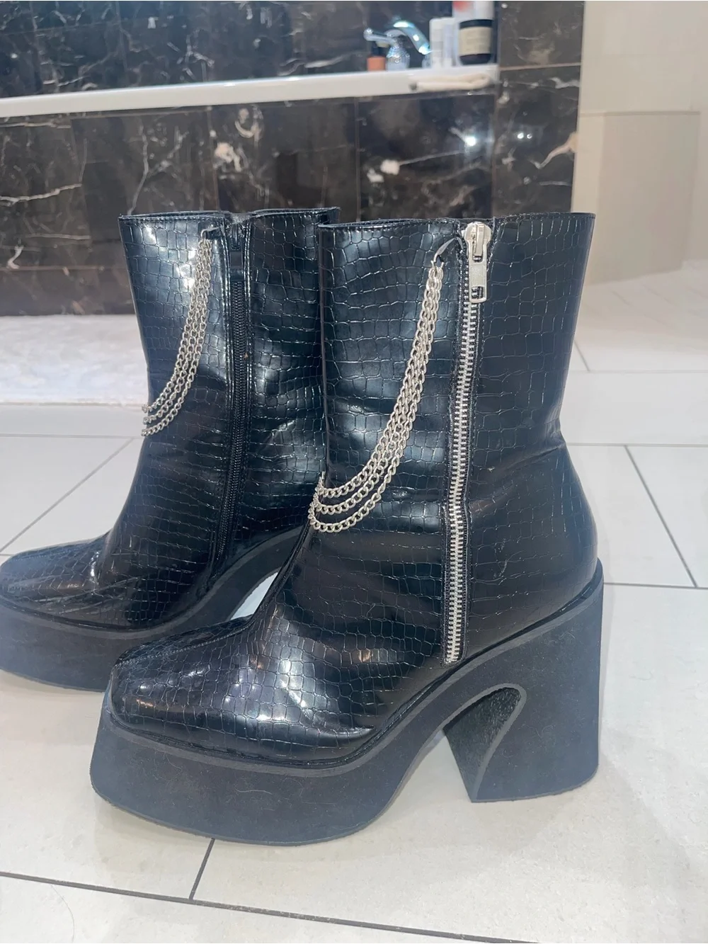 Dolls Kill Arnor Croc Chain Platform Boots Black Size 9